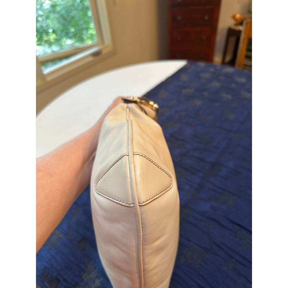 Gucci Cream Leather Hobo Bag - Picture 10 of 16